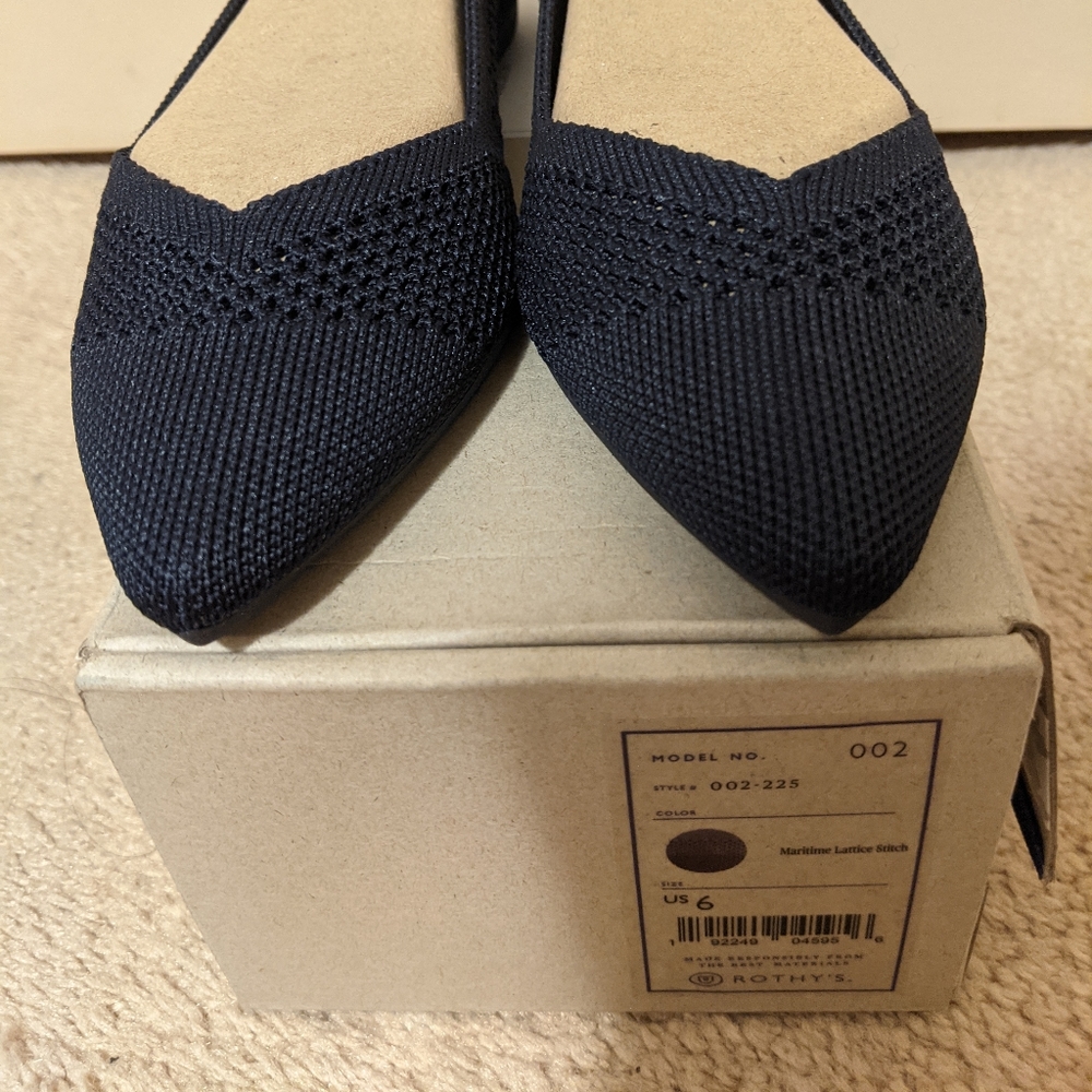Size 6 Rothy's Flats BNIB - Picture 3 of 8